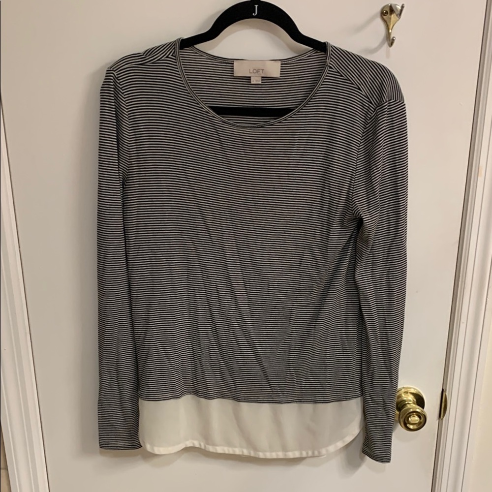 LOFT Gray and White Long Sleeve Blouse